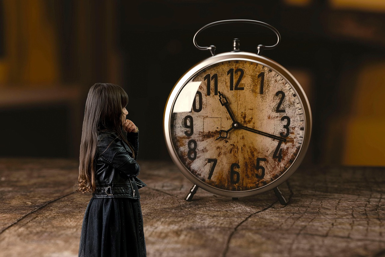 clock, girl, child, thoughtful, wait, impatient, time, life, retro, wooden table, the back, long hair, pointer, dress, gorgeous, especially, fairy tale, people, emotionally, impatient, impatient, impatient, impatient, impatient
